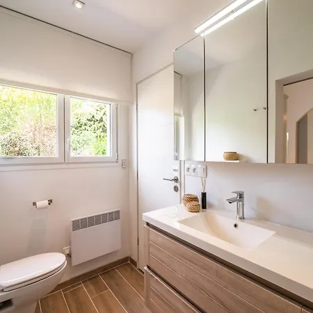 In With Private Pool & Vineyards Villa