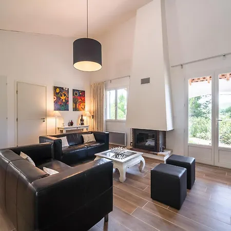 In With Private Pool & Vineyards Villa Pouzols-Minervois